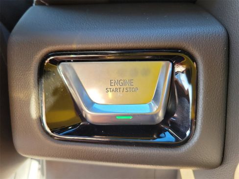 New 2026 GMC Yukon Elevation image 36