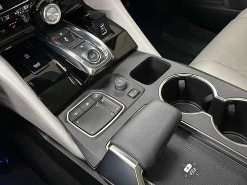Used 2022 Acura MDX SH-AWD w/ Technology Package image 22