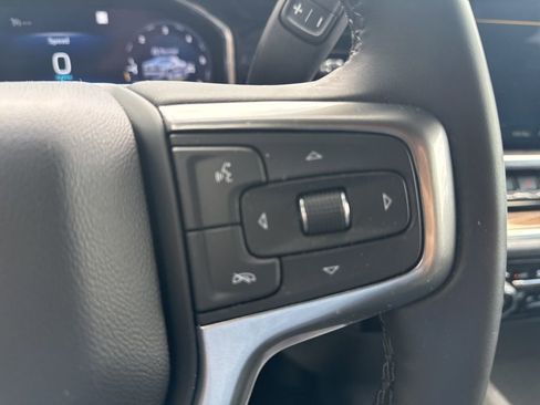 Used 2023 Chevrolet Silverado 1500 LT AWD/4WD image 17