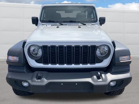 Used 2024 Jeep Wrangler Sport AWD/4WD image 12