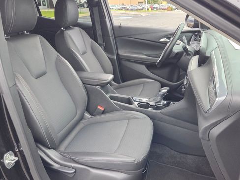 Used 2025 Buick Encore GX Preferred FWD image 16