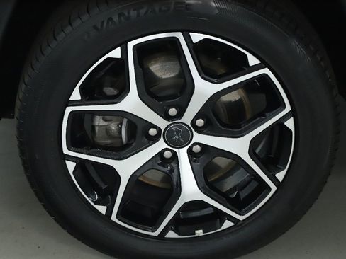 Used 2025 Jeep Compass Limited AWD/4WD image 36