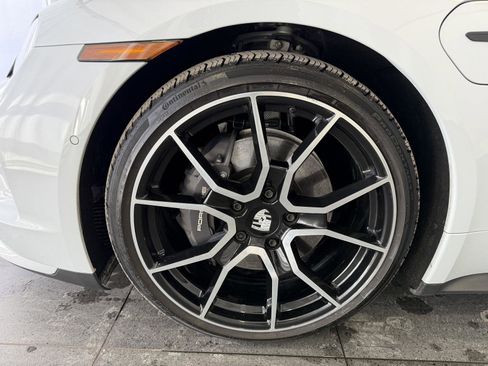 Certified 2025 Porsche Taycan image 10
