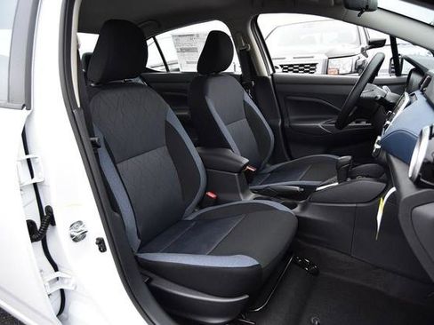 New 2025 Nissan Versa SV image 19