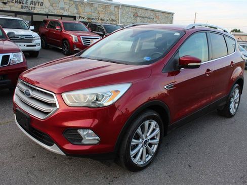 Used 2017 Ford Escape Titanium AWD/4WD image 3
