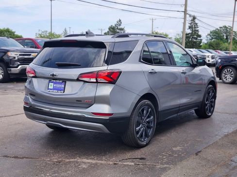 Used 2023 Chevrolet Equinox RS w/ LPO, Floor Liner Package AWD/4WD image 5