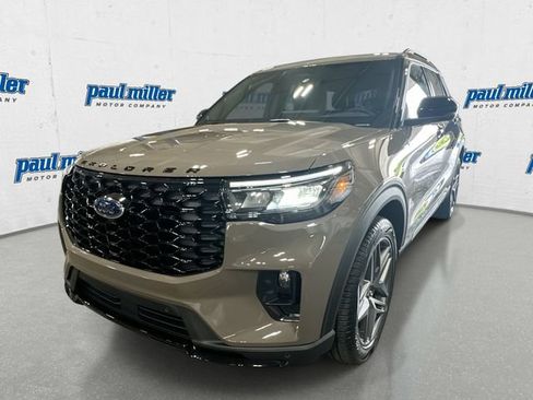 New 2026 Ford Explorer ST-Line w/ ST-Line Street Pack AWD/4WD image 1