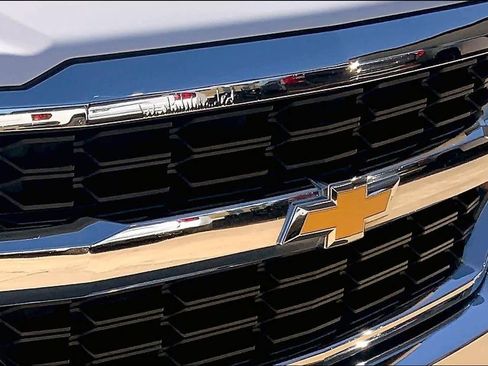 Used 2018 Chevrolet Silverado 1500 LT image 29