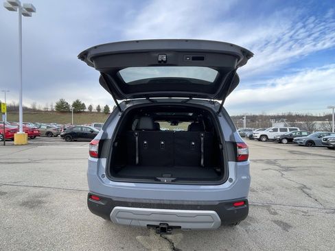 New 2025 Honda Pilot TrailSport image 17