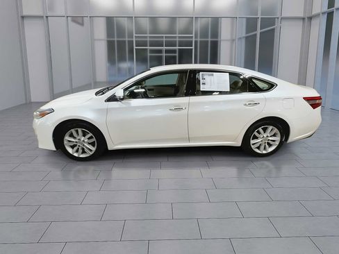Used 2014 Toyota Avalon XLE FWD image 5