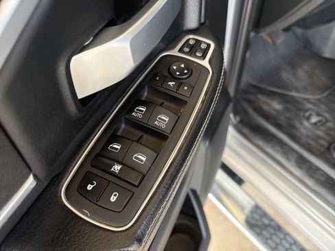 Used 2024 RAM 3500 Big Horn w/ Protection Group AWD/4WD image 15