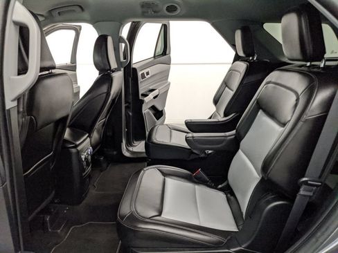 Certified 2023 Ford Explorer XLT w/ Equipment Group 202A AWD/4WD image 16
