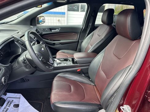 Used 2020 Ford Edge Titanium w/ Equipment Group 301A image 17