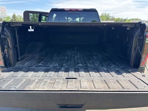 Used 2024 GMC Sierra 2500 AT4 w/ Technology Package AWD/4WD image 40