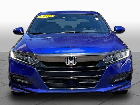 Used 2018 Honda Accord Sport image 4
