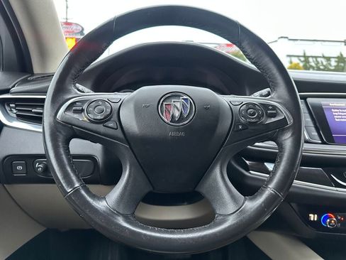 Used 2020 Buick Enclave Premium w/ Sun and Sites Package image 13