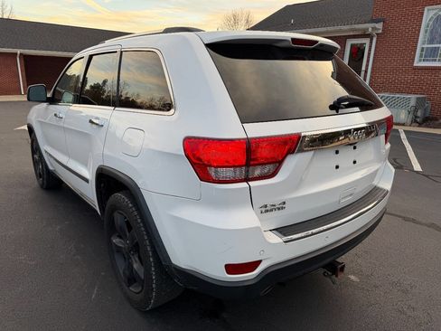 Used 2013 Jeep Grand Cherokee Limited w/ Advance Technology Group image 5