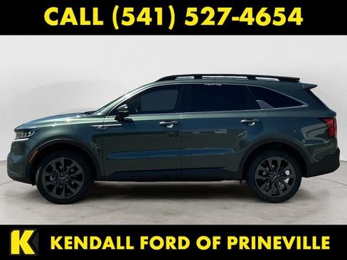 Used 2022 Kia Sorento SX Prestige w/ Rust Color Package AWD/4WD image 2