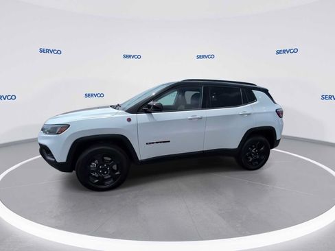 Used 2024 Jeep Compass Trailhawk AWD/4WD image 4