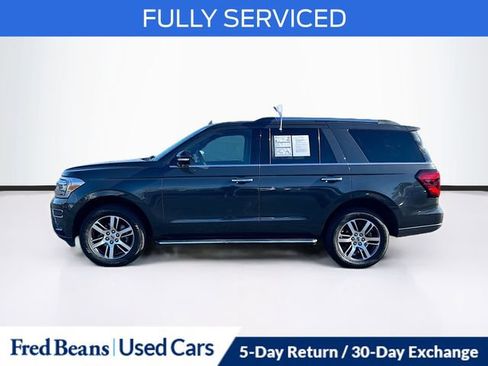 Used 2022 Ford Expedition Limited image 4