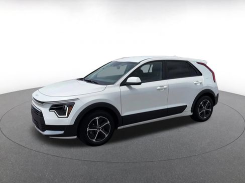Used 2026 Kia Niro LX FWD image 7