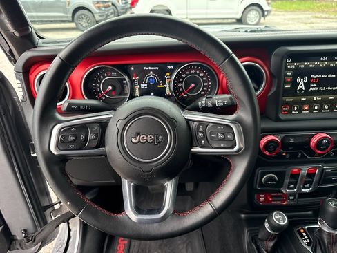 Used 2019 Jeep Wrangler Rubicon AWD/4WD image 14
