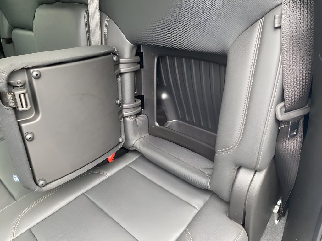 Used 2025 GMC Sierra 1500 SLT AWD/4WD image 10