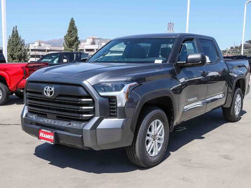 New 2026 Toyota Tundra SR5 image 3
