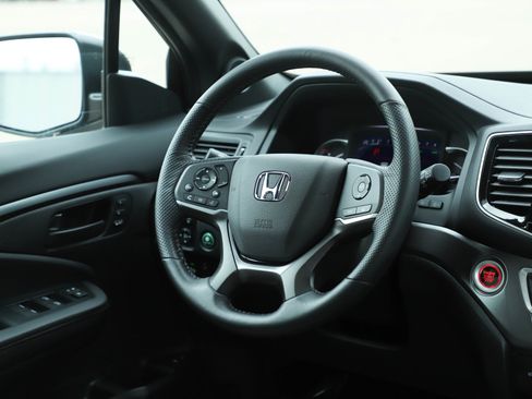 Used 2023 Honda Passport EX-L image 14