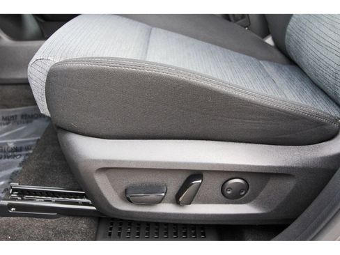 Certified 2023 Nissan Rogue SV FWD image 28