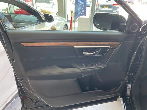 Used 2018 Honda CR-V EX image 8