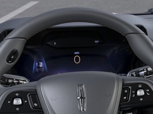New 2026 Lincoln Aviator AWD image 13
