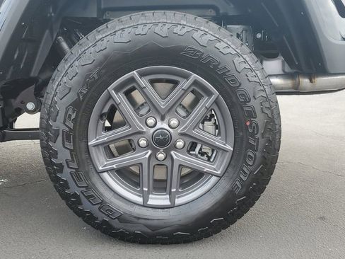 New 2026 Jeep Gladiator Sport image 6