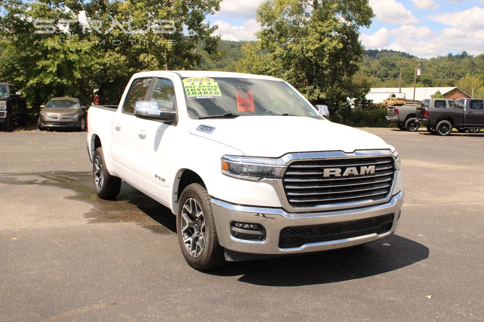 Used 2025 RAM 1500 Laramie AWD/4WD image 2