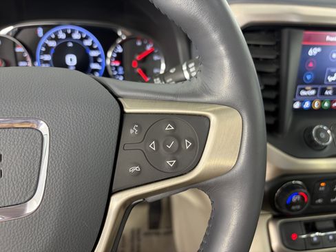 Used 2022 GMC Acadia Denali w/ Denali Ultimate Package AWD/4WD image 33