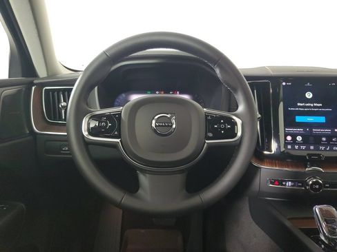 Used 2024 Volvo XC60 B5 Ultimate w/ Protection Package Premier AWD/4WD image 16