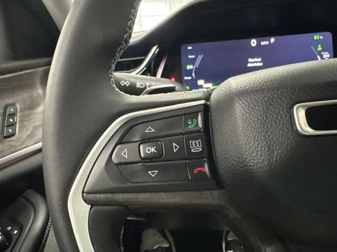 Used 2022 Jeep Grand Cherokee Limited 4xe w/ Luxury Tech Group II AWD/4WD image 37