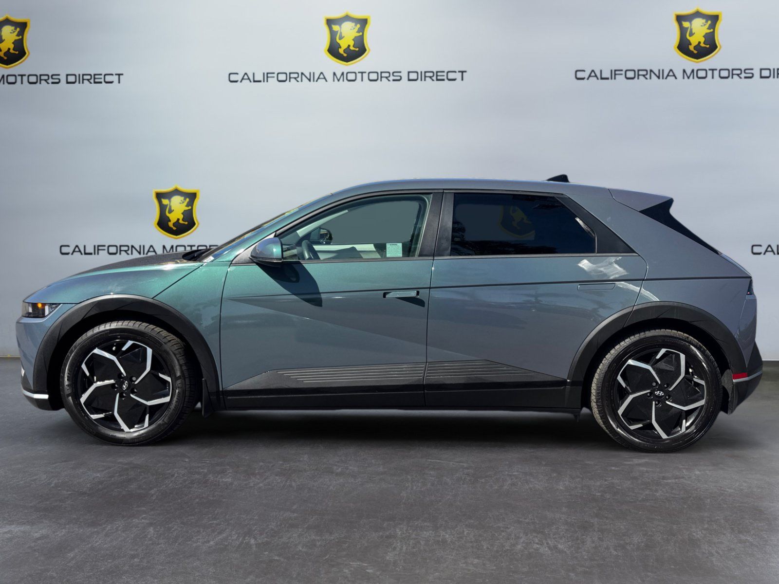Used 2024 Hyundai Ioniq 5 SEL RWD image 2