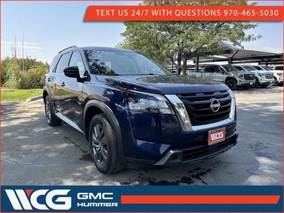 Used 2024 Nissan Pathfinder SV