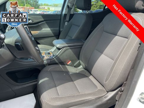 Used 2023 GMC Acadia SLE w/ Driver Convenience Package FWD image 10