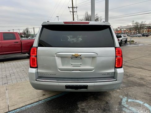 Used 2020 Chevrolet Suburban Premier image 6
