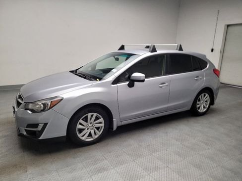 Used 2016 Subaru Impreza 2.0i Premium AWD/4WD image 2