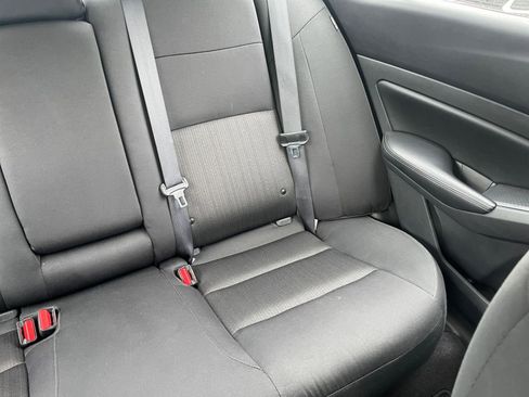 Used 2025 Nissan Altima 2.5 SV image 36