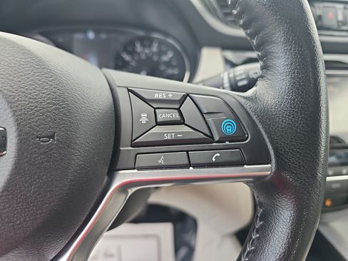 Used 2022 Nissan Rogue Sport SL AWD/4WD image 15