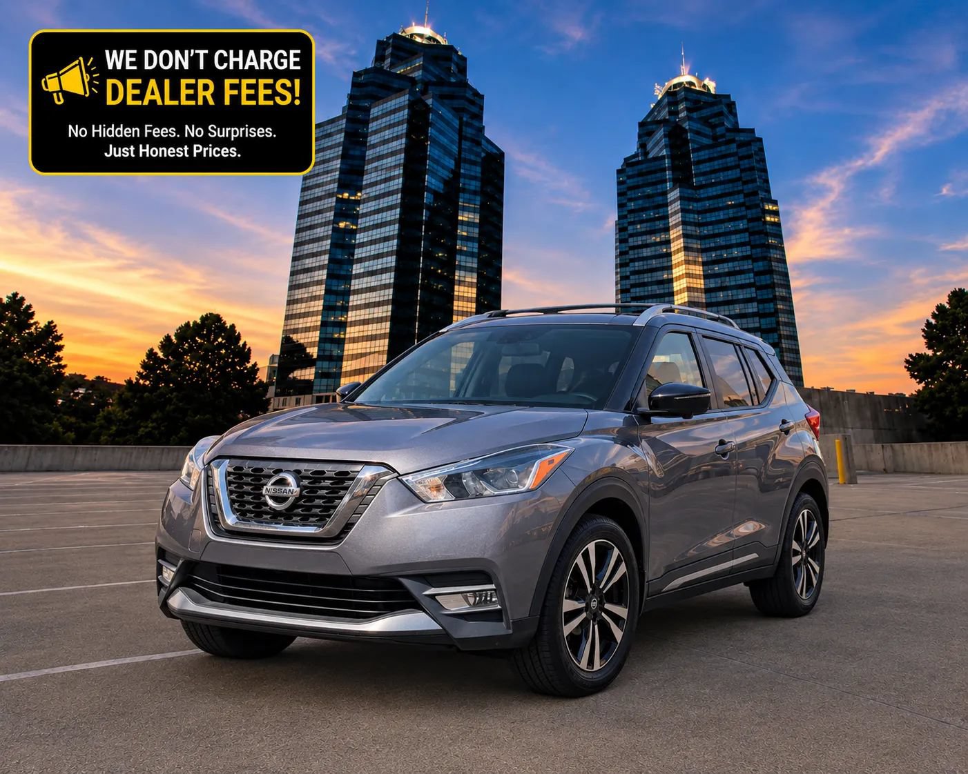 Used 2018 Nissan Kicks SR w/ Premium Package FWD image 1