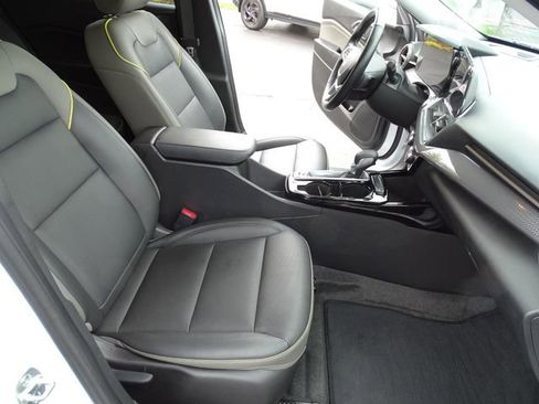Used 2025 Chevrolet Trax ACTIV w/ Driver Confidence Package FWD image 16
