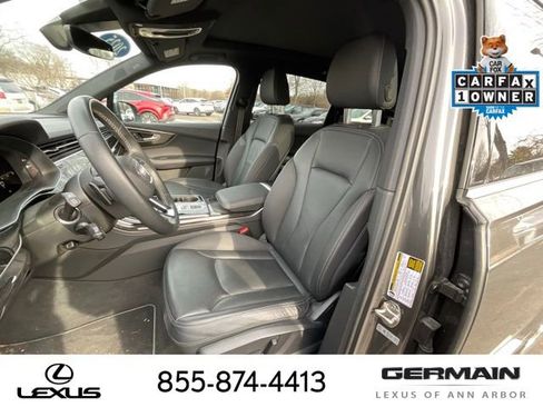 Used 2025 Audi Q7 3.0T Premium Plus image 12