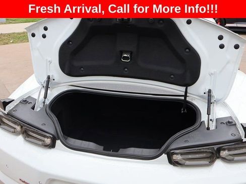 Used 2023 Chevrolet Camaro SS RWD image 13
