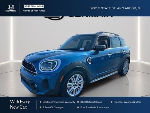 Used 2023 MINI Cooper Countryman S FWD image 3