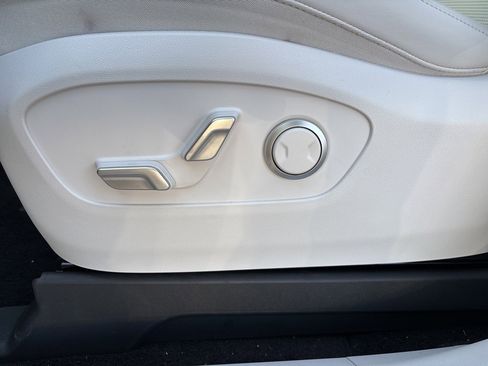 New 2026 Hyundai Ioniq 9 SEL w/ Tow & Go Package image 16